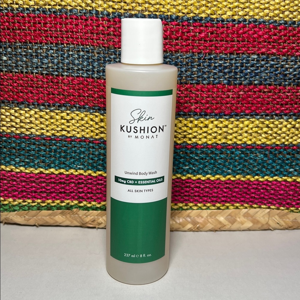 Monat Skin Kushion Unwind New Body Wash -8 oz.